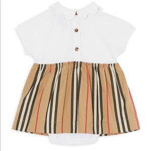 Burberry dress size 9month (Brand New)